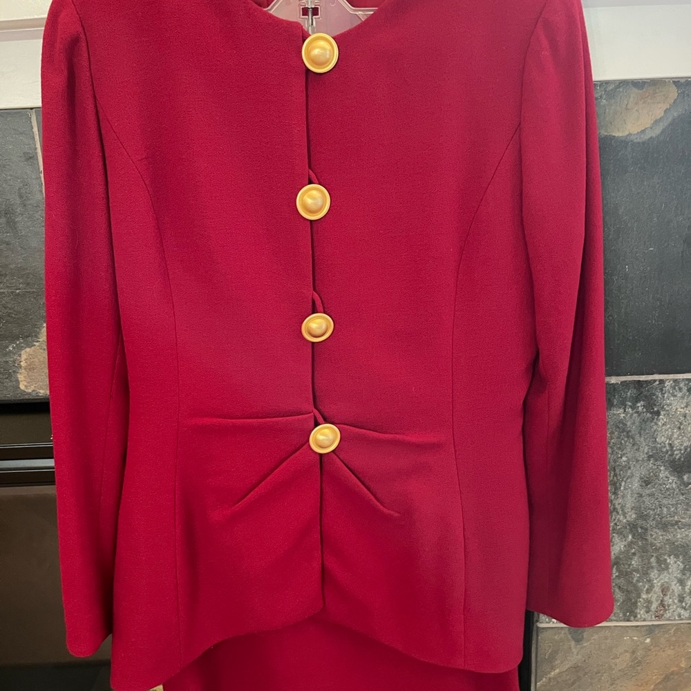 Vintage Albert Nipón Burgundy Wool Skirt Suit Gold Buttons Like New Size 10